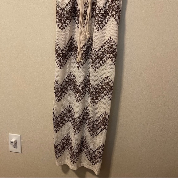 VENUS Belted Maxi Dress - Picture 4 of 14